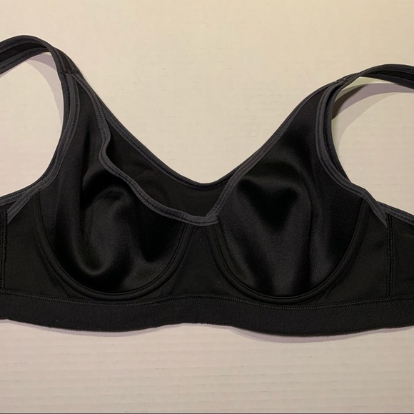 34C Victoria’s Secret VSX sexy sport bra - Picture 10 of 13